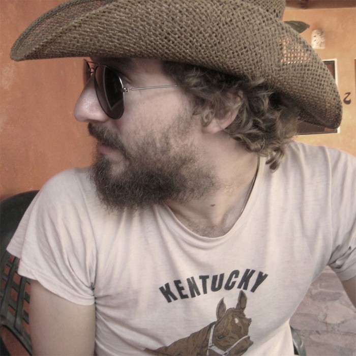 Phosphorescent