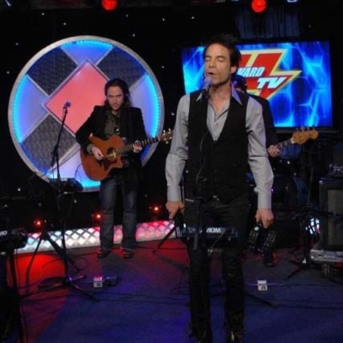2010-12-16: The Howard Stern Show: New York, NY, USA