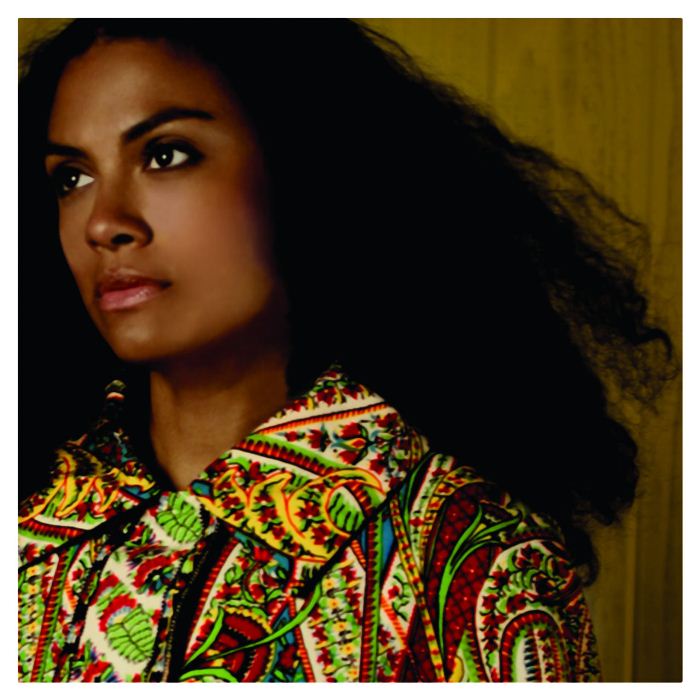 Amel Larrieux