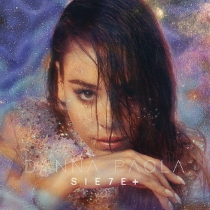 SIE7E + by Danna Paola